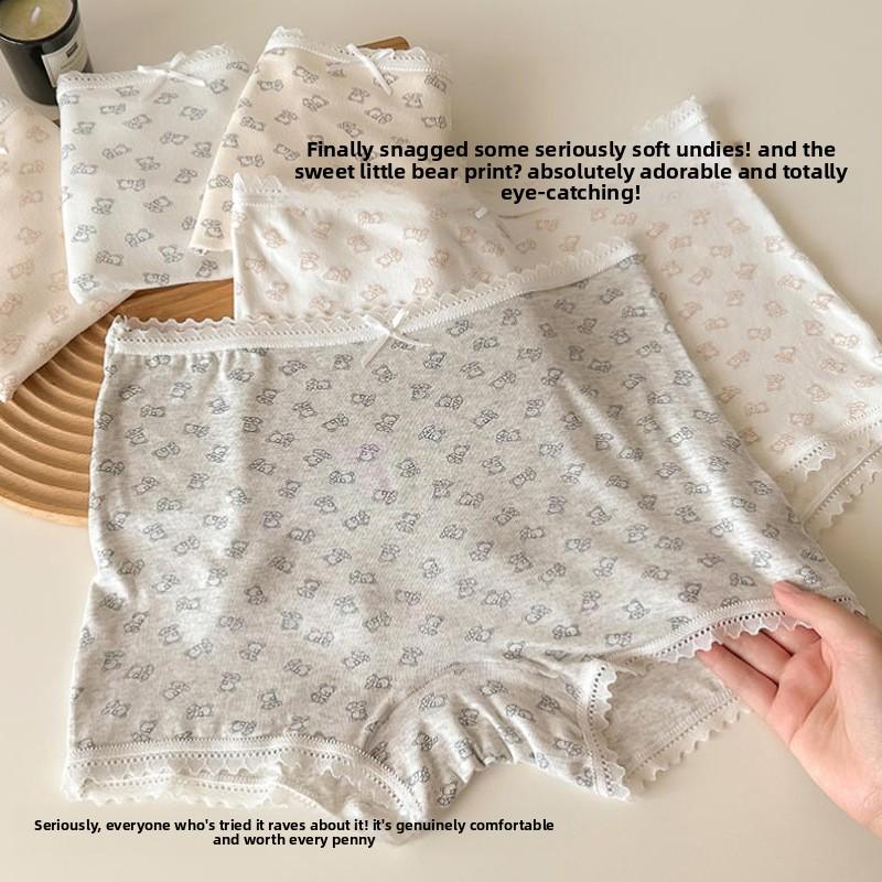 Ladies Spring and Autumn New Cotton Sweet Bear Middle Waist Flat Angle Briefs