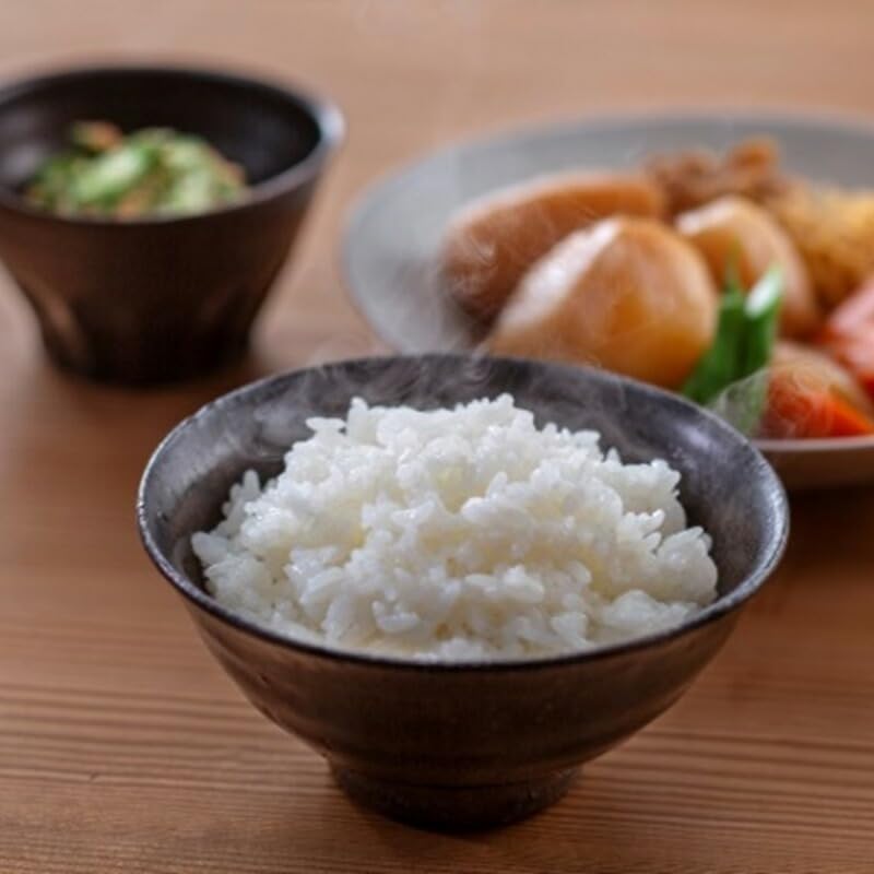 IH Rice Cooker with Charcoal Kamado Tsumugi and Frozen Brown Rice NJ-BW10H-W (White Pearl) Pot, 5.5 Cups, White, Cooking, Silk,