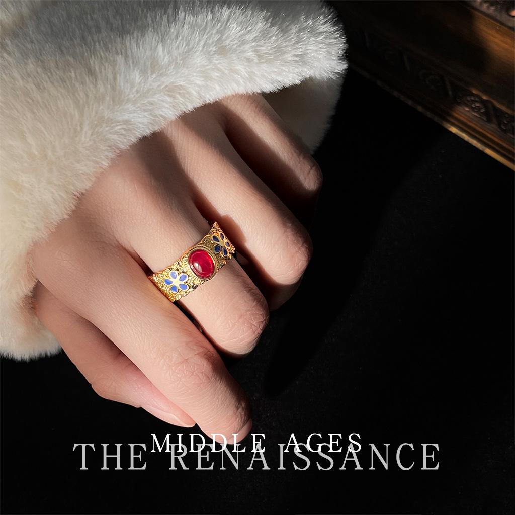 Medieval style enamel retro court style ring women s light luxury gold index finger ring niche literary ring