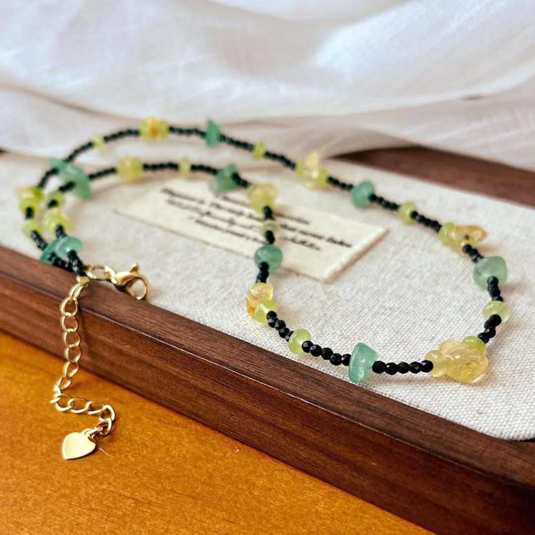 

Vintage Black Spinel Natural Crystal Gypsy Collarbone Chain Neck Chain Necklace Atmosphere Niche Design