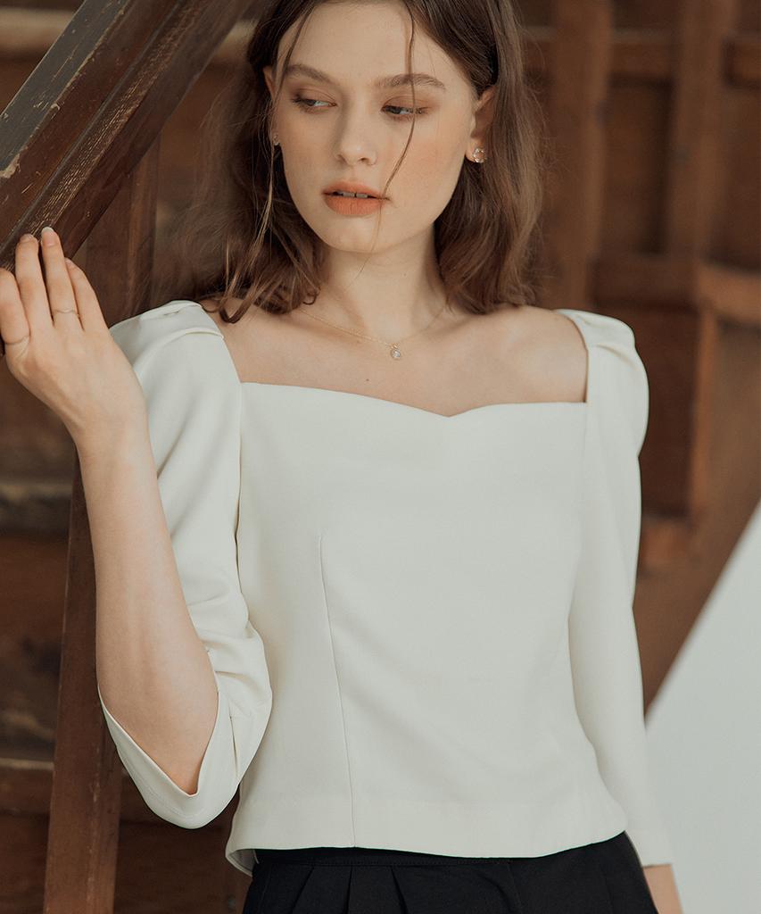 DEHEVE Chloe Tulip Blouse [Ivory]
