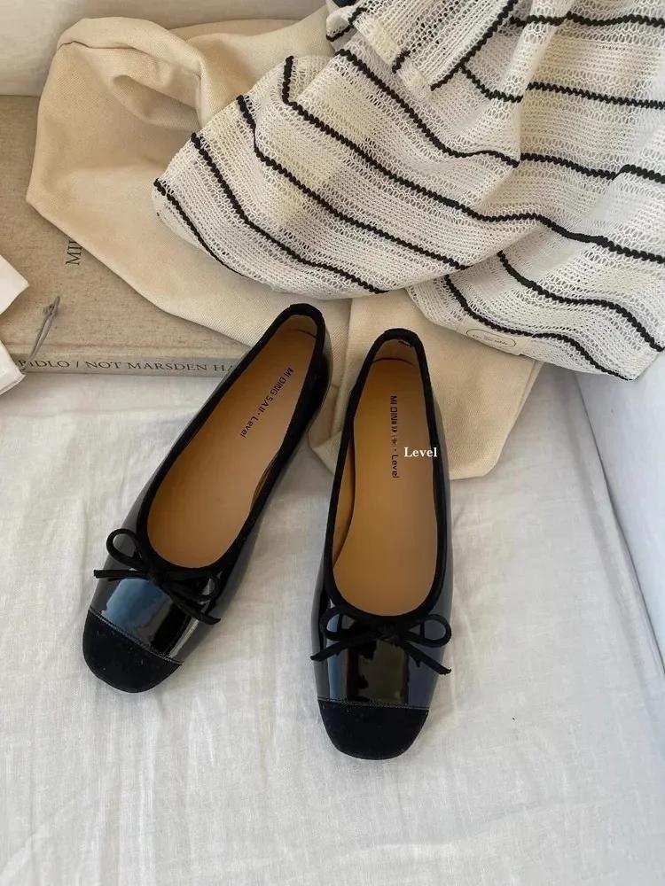 Neue 2025 Damen Weiches Leder Slipper Schuhe mit runder Zehenpartie Bequemer dicker Absatz Einzelne Schuhe Modischer niedriger Absatz Synthetisch gefüttert