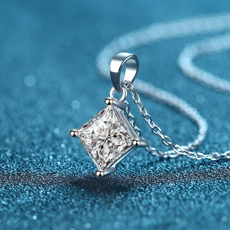2ct Moissanite Woman Pendant Sier Necklace For Women Chains Party Bridal Fine Jewelry 925sterling Silver Necklace