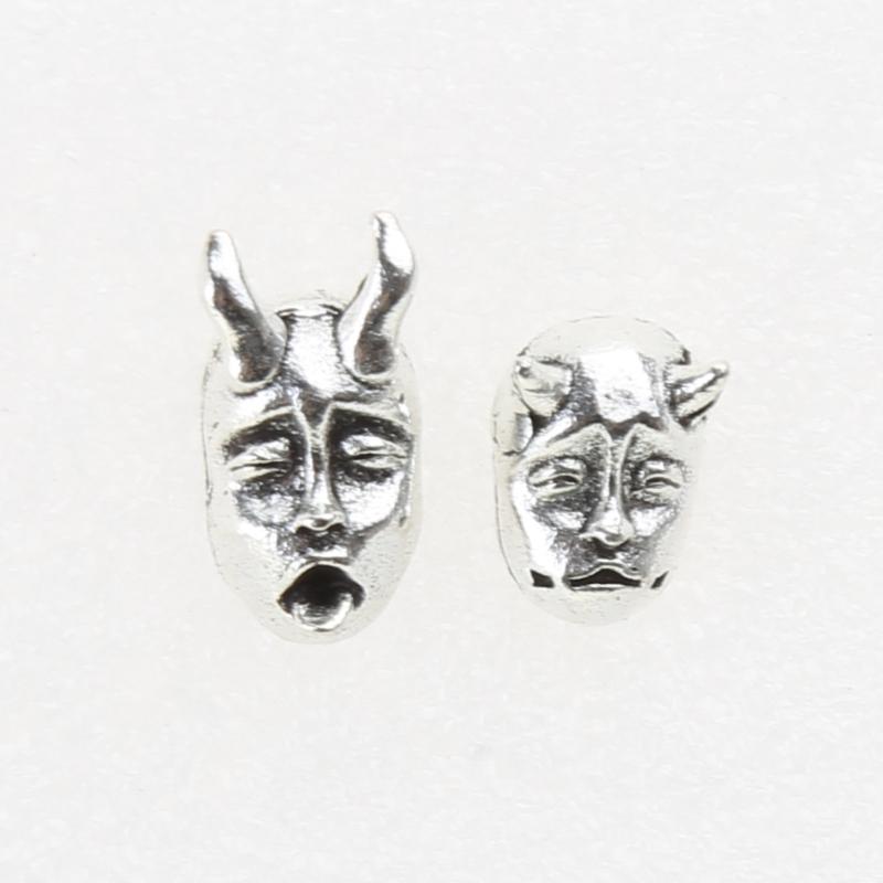 Modische Teufel Prajna Totenkopf Ohrstecker Trend Gehörnter Dämon Babygesicht Ohrringe Coole Ohrstecker Schmuck Anhänger für Unisex