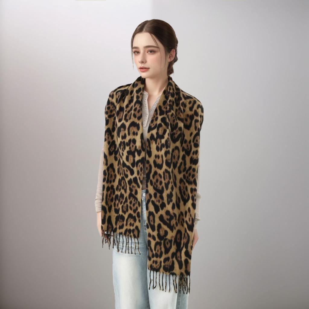 Novo Lenço Pashmina de Leopardo de Luxo Xales Envoltórios de Caxemira Cachecóis Longos de Inverno Quentes Moda Feminina Mantas Longas Cachecóis com Franjas 180*30Cm