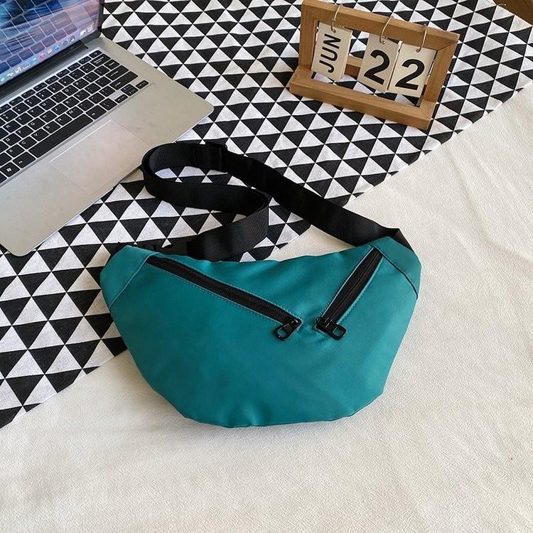 Stylish Minimalist Commuter Shoulder Bag For Women With Soft Fabric And Trendy Design