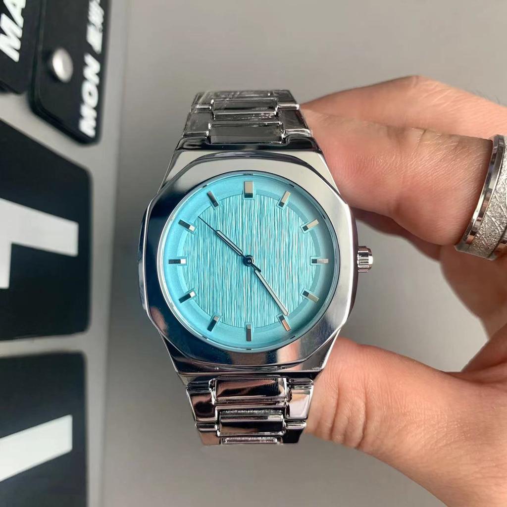 Square men's steel belt simple and versatile fashion casual retro small square watch quartz watch