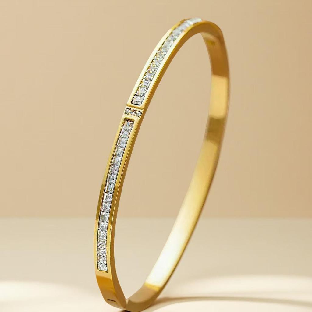 Women's Titanium Steel Bracelet with Inlaid Diamonds - Elegant Starry Design, Non-Fading, INS Style, High-End Full Diamond Bangle.
