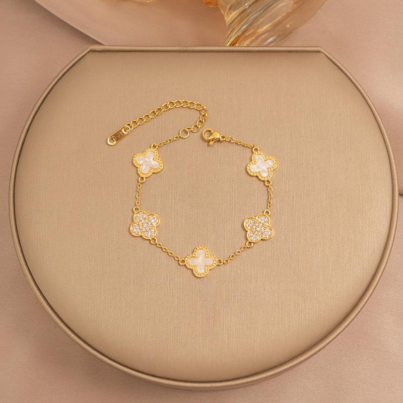 Non-fading Titanium Steel Four-leaf Clover Bracelet A High-end and Stylish Jewelry