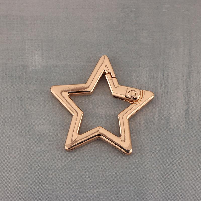 Hollow Star Shaped Spring Clasp Metal Carabiner Keychain Bag Clip Hook Dog Chain Buckle Connector Diy Jewelry Making Accessories