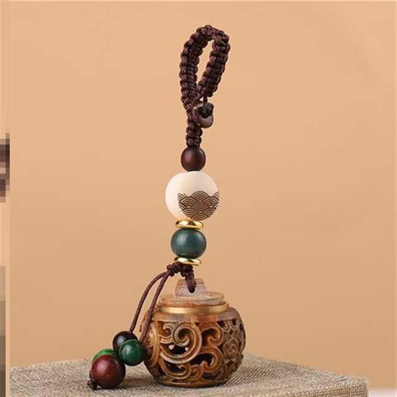 Green Sandalwood Sachet Ball: Ancient-Style Aromatherapy Pendant & Mobile Phone Lanyard with Opening Feature.
