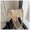 Stylish 2033 Winter Fashion Bag For Women Street Fashion Canvas Shoulder Bag
