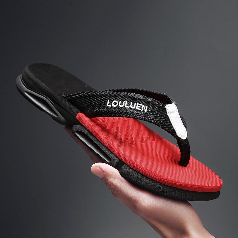Men s Trendy Summer Flip-Flops: Soft Sole Non-slip Beach Sandals 40
