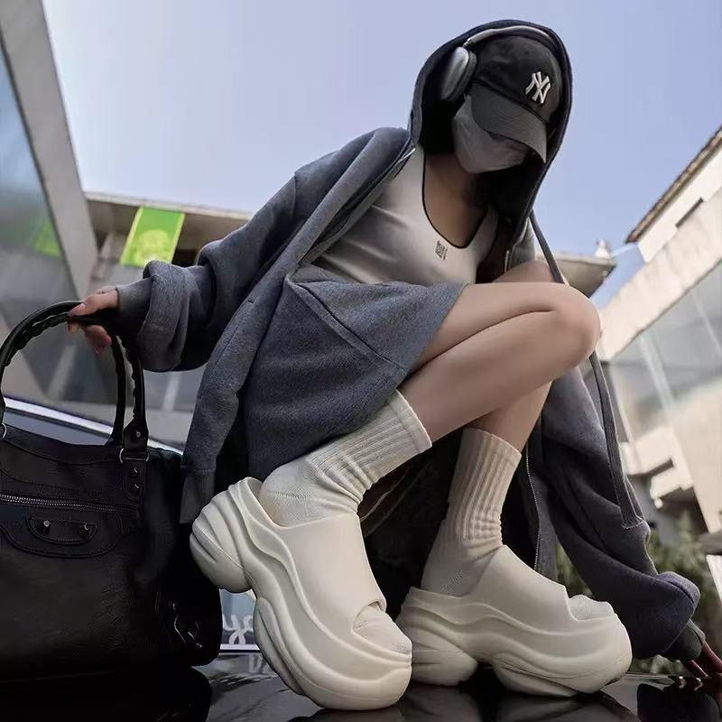 Women's Thick-soled Slippers Light Soft EVA Slippers Outdoor Height Increasing Platform Sandals Non Slip Comfort Home Slippers