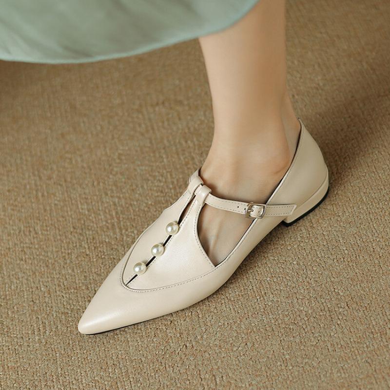 

New Four Seasons Casual Leather Shoes Low Heel Rubber Soft Sole Size Women s Single Shoes Pointed One Pedal Flat Sole Single Shoes 39