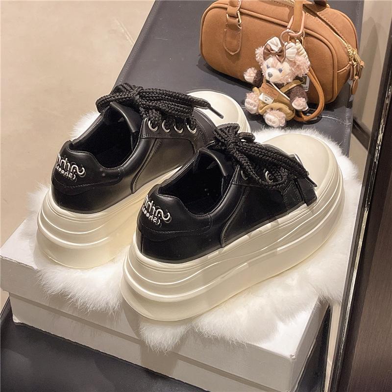 Versatile Ugly Cute Round Head Platform Popular Muffin Canvas Shoes Women's 2025 Spring New Big Head Casual Board Shoes Trend