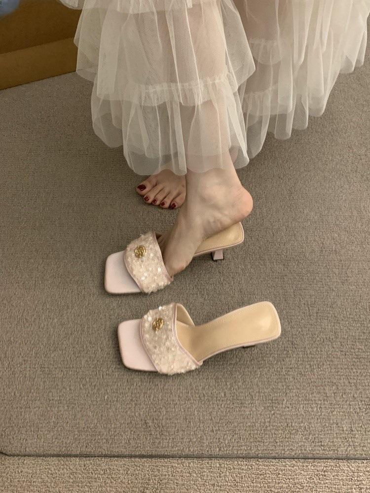 

Тонкий каблук, маленький ароматный стиль, шлепанцы на одно слово, женские, для лета 2025, новые, сказочные, вечерний бриз, сандалии с открытым носком 40 розовый