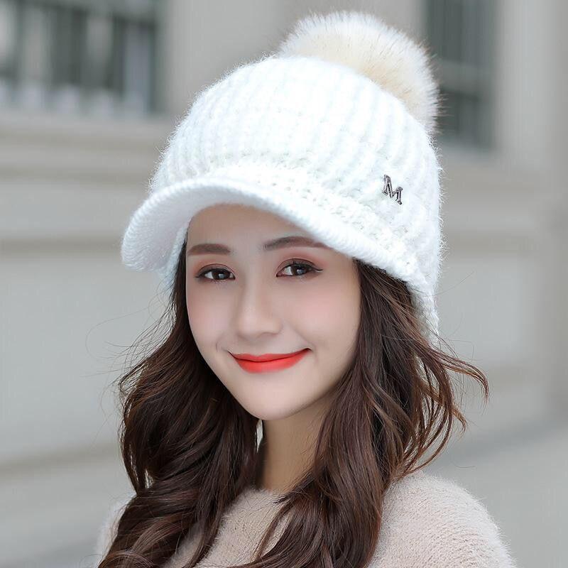 

The New Knitted Woolen Warm Hat Is Fashionable and Versatile. It Is A Fleece and Thickened Ear Protection Hat for Autumn and Winter one size