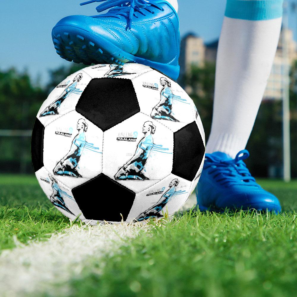 1PC Haaland Attaccante Definitivo taglia 5 pallone da calcio Pallone da Calcio Indoor Praha Colorato Per Tutte le Età Cucito a Macchina PVC Pronto per la Competizione Durevole Alto Rimbalzo