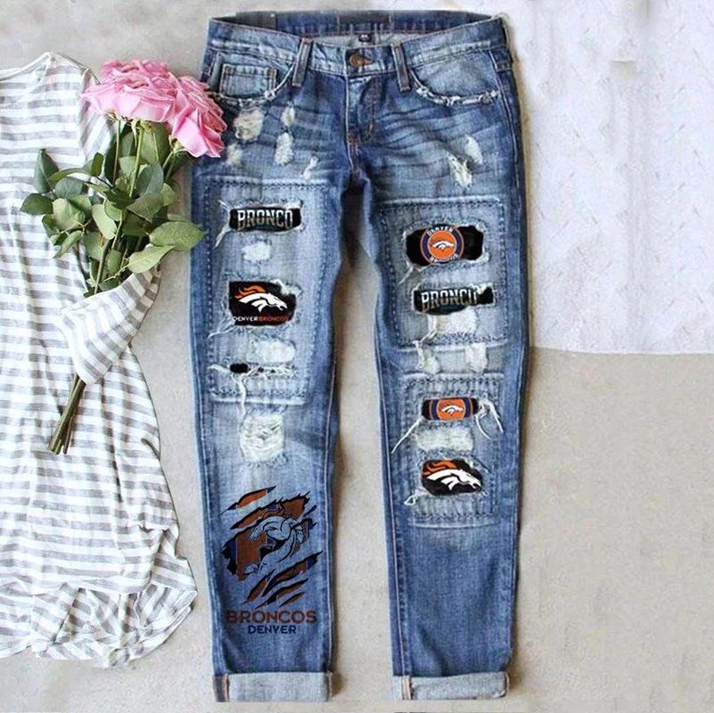 Women s Mid-Waist Ripped Straight-Leg Jeans with Fashion Print S