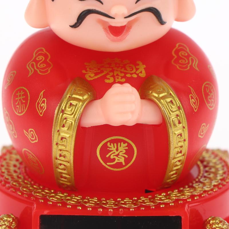 1Pcs Auto Shaking Little Monk Car Interior Accessories Toy Mini Solar Powered Little Monk Car Ornament Desktop Office Decoration