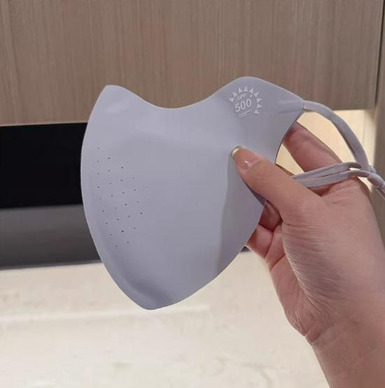 Ice Silk UV Protection Women's Summer Full Face Mask – Thin, Breathable, Seamless Shield for Eyes and Face