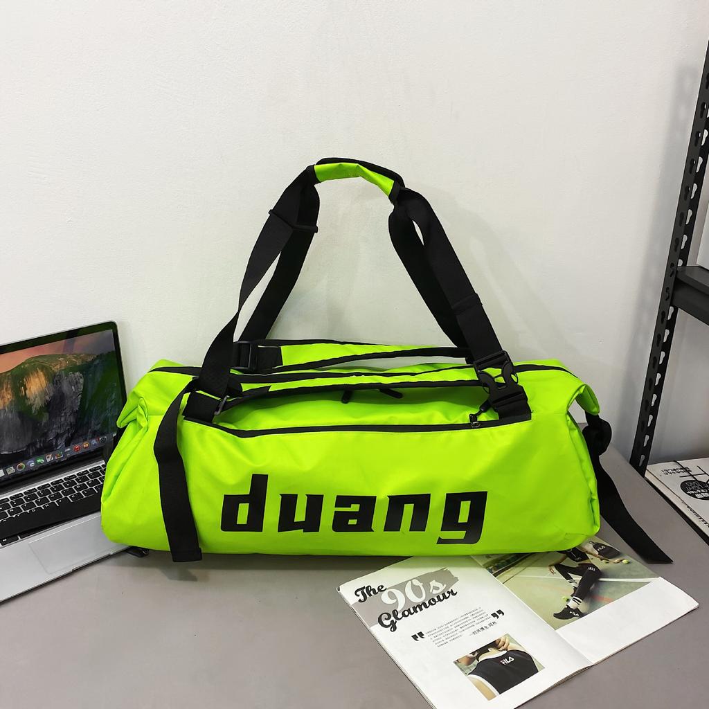 Travel bag Large capacity multi-functional outdoor travel bag Shoulder portable short-distance duffel bag Sports training mountaineering bag
