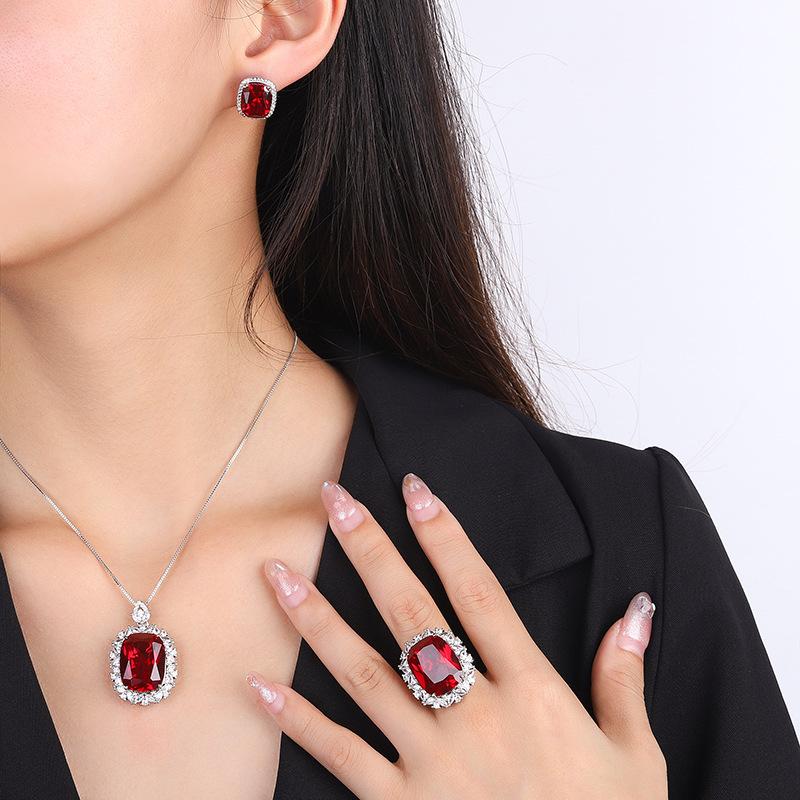 Jewelry Copper Bottom Gold-Plated Simulation Red Corundum Women'S Suit Temperament Full Of Diamonds 15 * 20-10 * 12