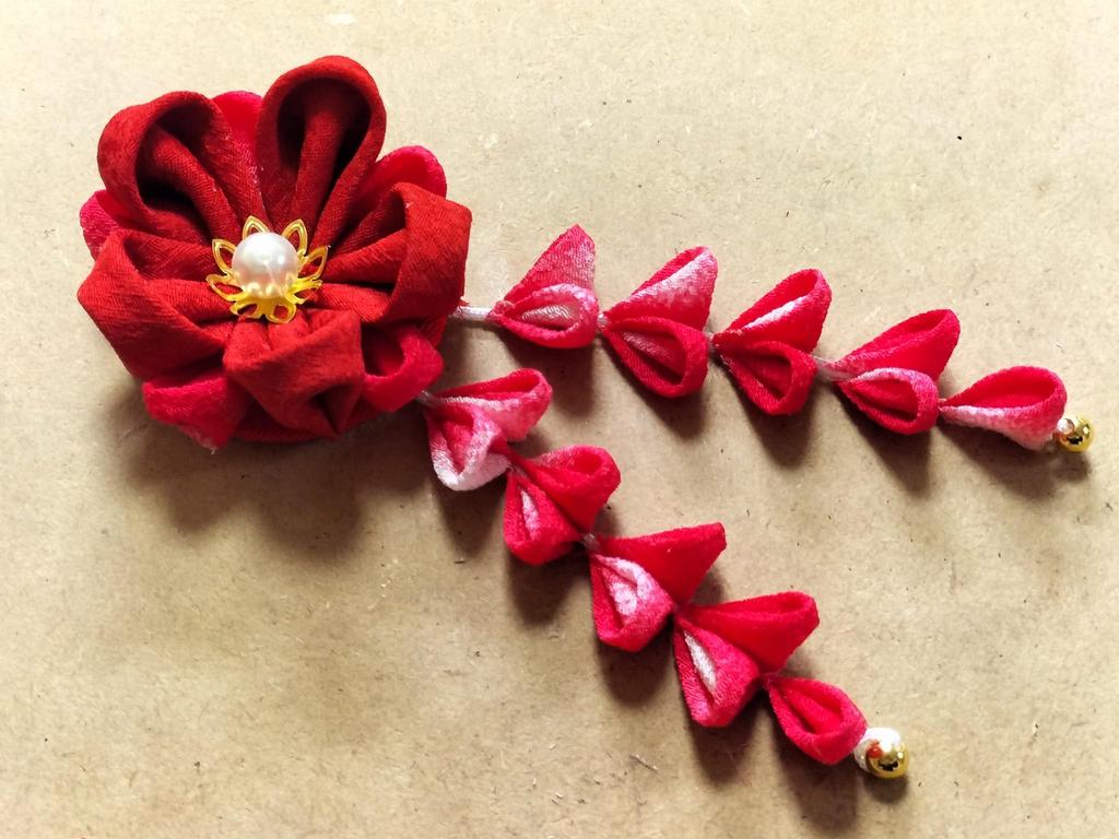 Craft Traditional Japanese Hair Flower and Wisteria Kimono Red Chirimen Fabric Tsumami-zaiku Kit Ornament, Ribbon,