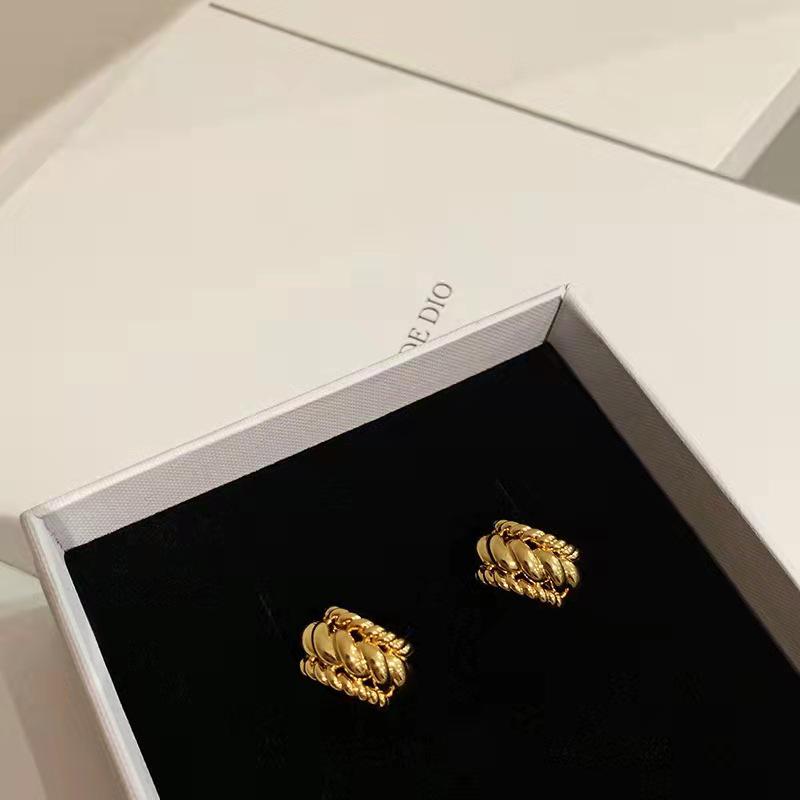 European & American Woven C-Shaped 925 Silver Needle Earrings - Classic, Versatile, Fashionable Design