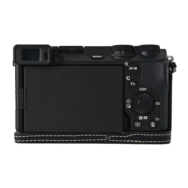 PU-Leder Kamera Halbtasche für Sony A6700 Akkuöffnung Abdeckung Skin