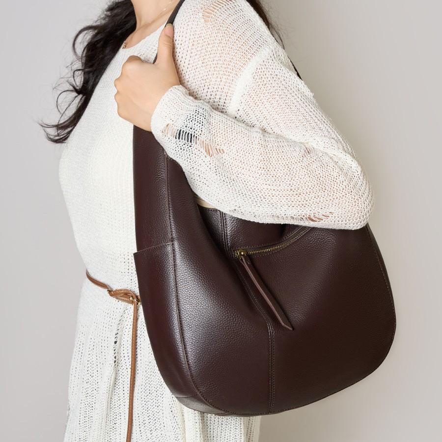 Cowhide Texture Tote Bag Large Capacity Simple Commuting Crescent Bag Shoulder Women's Bag