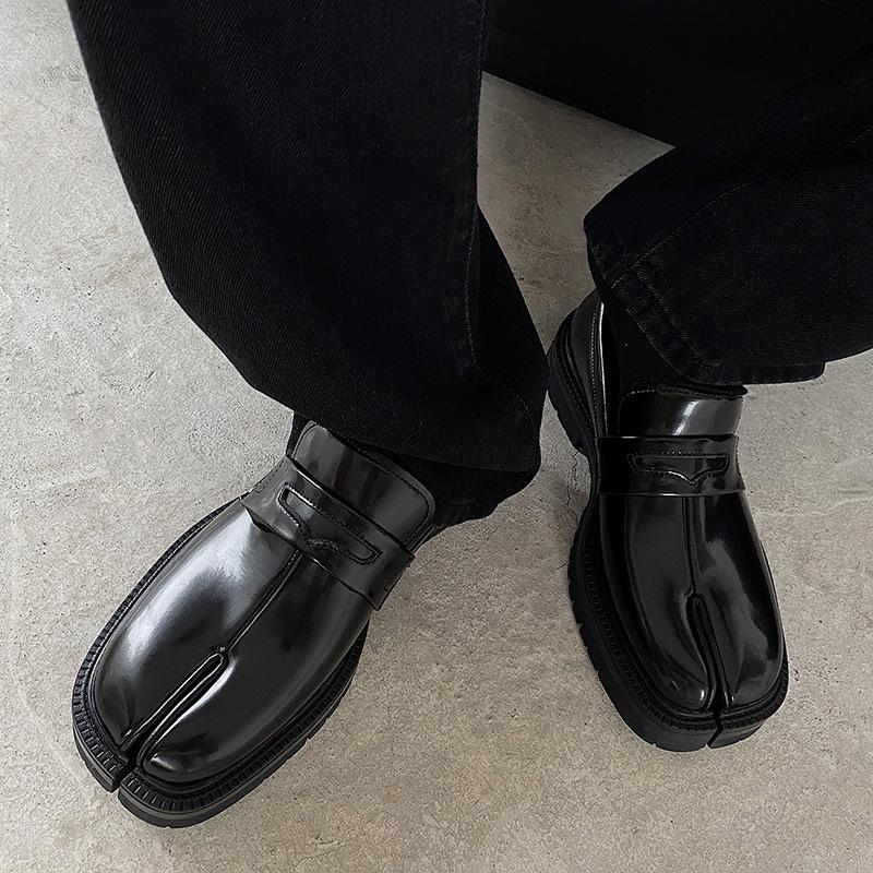 Maganda Tabi Mens Shoes Loafer Shoes for Men Women Woman Split Toe Thick Sole Male Casual Leather Shoes Man