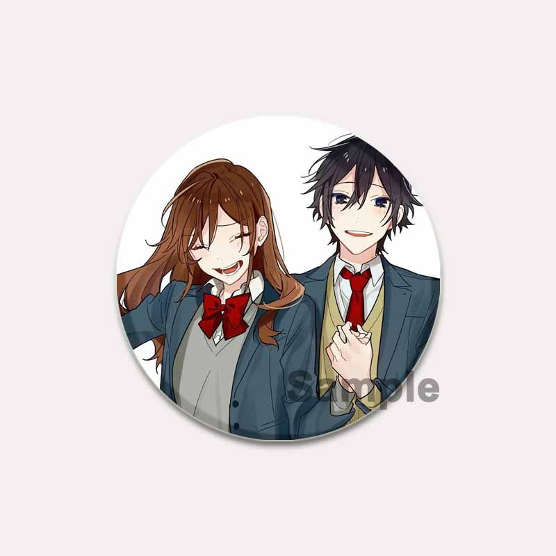 32/44/58mm Love Anime Horimiya Abzeichen auf Rucksackzubehör Miyamura Izumi Hori Kyouko Cartoon Broschen für Kleidung Tasche Dekor Geschenke Pins