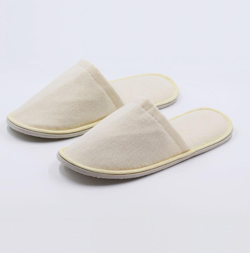 Disposable Non-Slip Canvas Slippers for Hotels and Travel