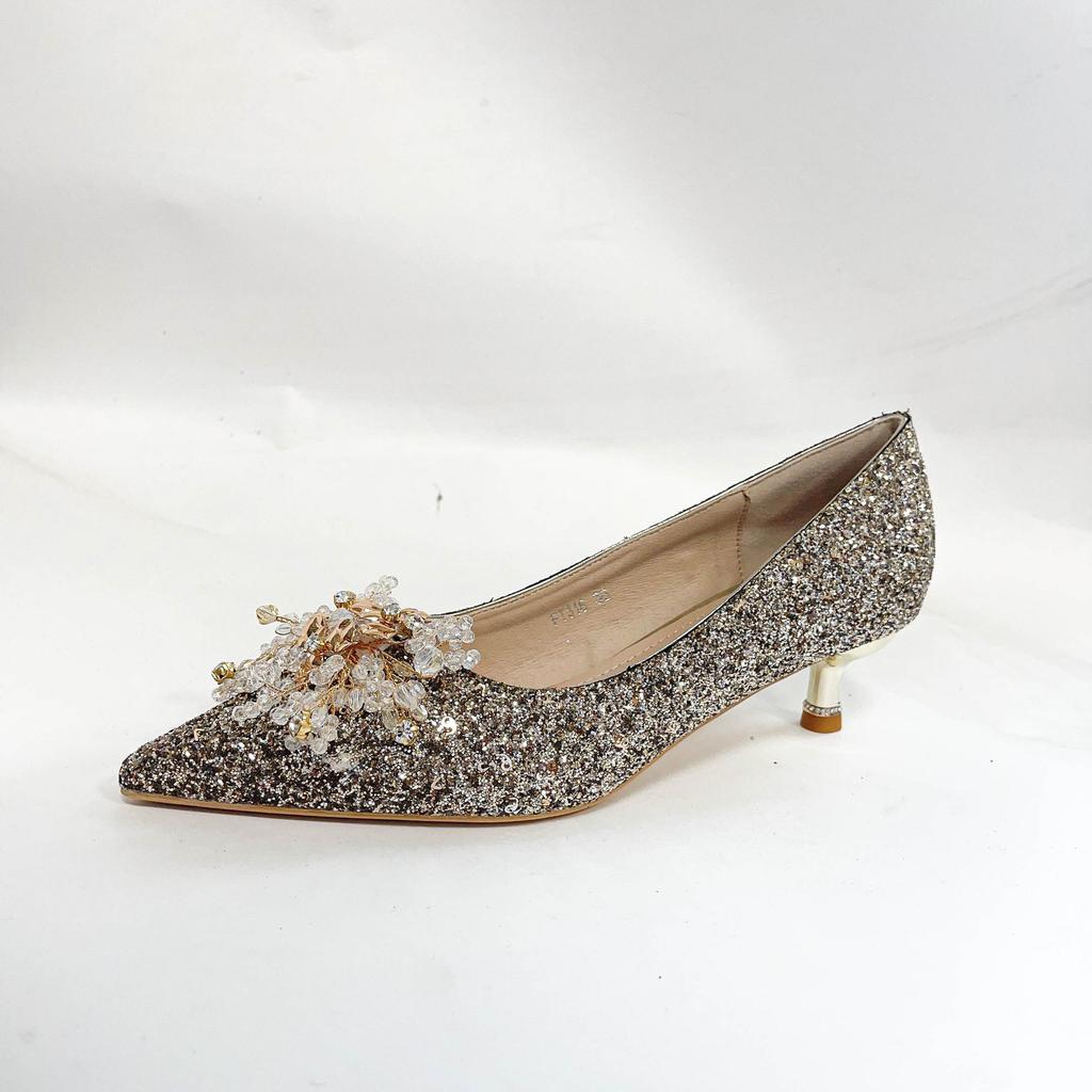 A fashion sequins new noble wedding banquet women's high heels versatile.. CM