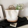 Klassische und modische Strohwebtaschen, Handtaschen, Einkaufstaschen, Einkaufskörbe, Nischendesigns, geeignet für alle Frauen zur Verwendung