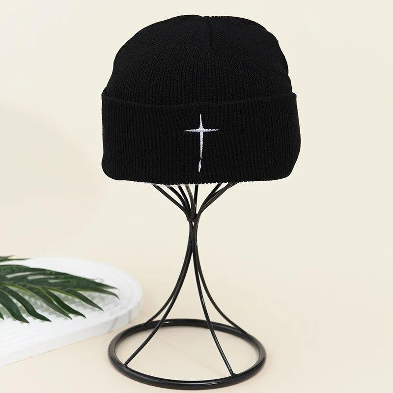 Winter  Beanie Hat For Men And Women Fashion Embroidered Knitted Hat Street Style Hip Hop Hat Outdoor Warm Skiing Hat