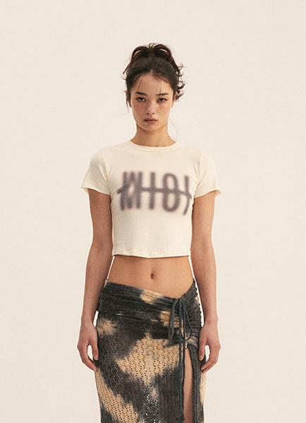 Mtot Raw-Hem Cropped T-Shirt (Cream)