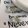 Elegant Retro Pearl Ear Cuff Earrings: No-Piercing, Versatile & High-End Fashion for Women.