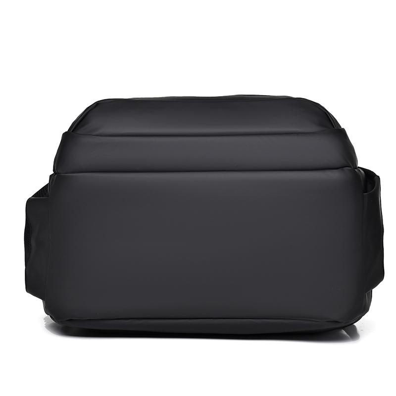 New Men's Leisure Travel Backpack Computer Bag