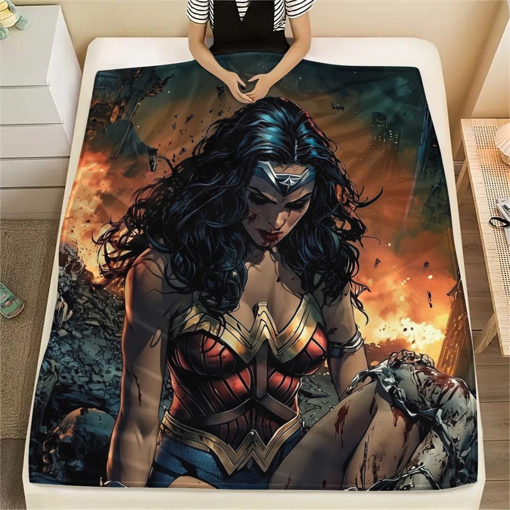 Wonder Woman Flannel Blanket, Warm Comfortable Throw for Home Use, Perfect Gift for Superhero Fans, Cozy for Living Room