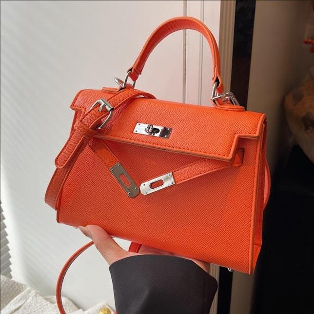 Handbag Women's New Versatile Commuter Shoulder Messenger Small Square Bag