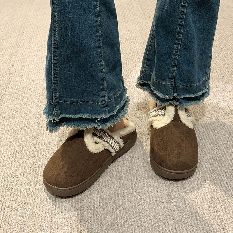 Модные пушистые тапочки на толстой подошве — фото 4