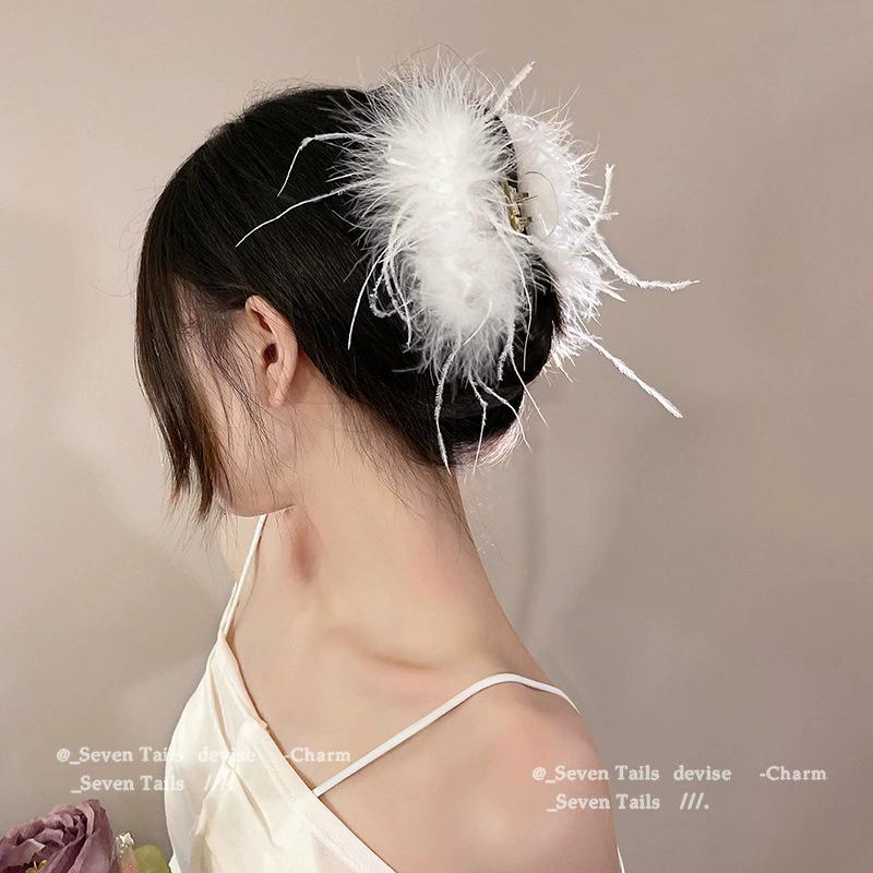 Pure Feather Hair Grab Clip Back of Head Black Shark Clip Plush Hair Accessories Commuter Headgear