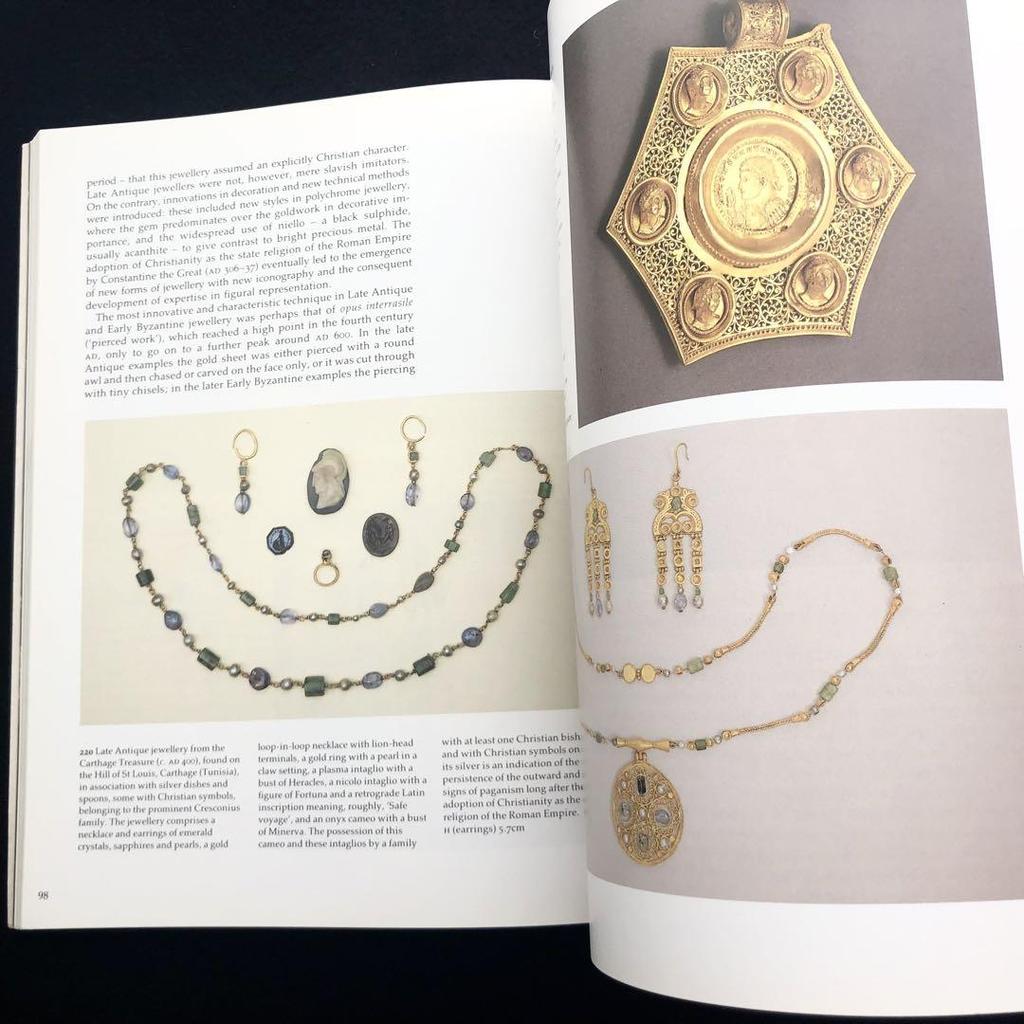[USED] 7000 Years of Jewelry History Photo Collection "Jewellery