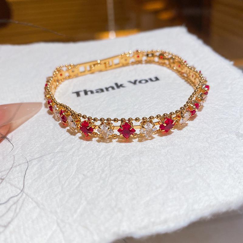Geometric Diamond Hand Chain With Zirconia For Womens Office Gift Jewelry Diamond
