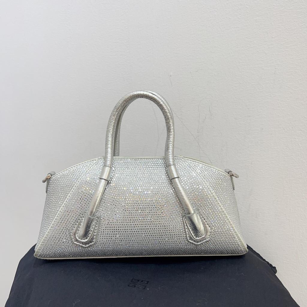 [Pre-Owned] Antigona Silver Metal Magnetic Closure Silk And Calfskin Mini Shoulder Crossbody Bag - Very Good #EX0XO0