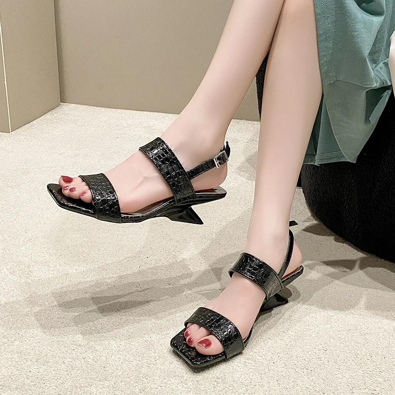 

Лето 2025 Новые туфли на высоком каблуке Женские туфли на блочном каблуке Универсальные с квадратным носком Ремешок с одной пряжкой Босоножки со стразами 42 чёрный