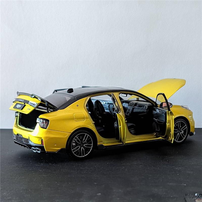 1/18 LYNK&CO 03 03+ Alloy Sports Car Model Diecasts Metal Track Racing Car Vehicles Model Simulation Childrens Toys Gift